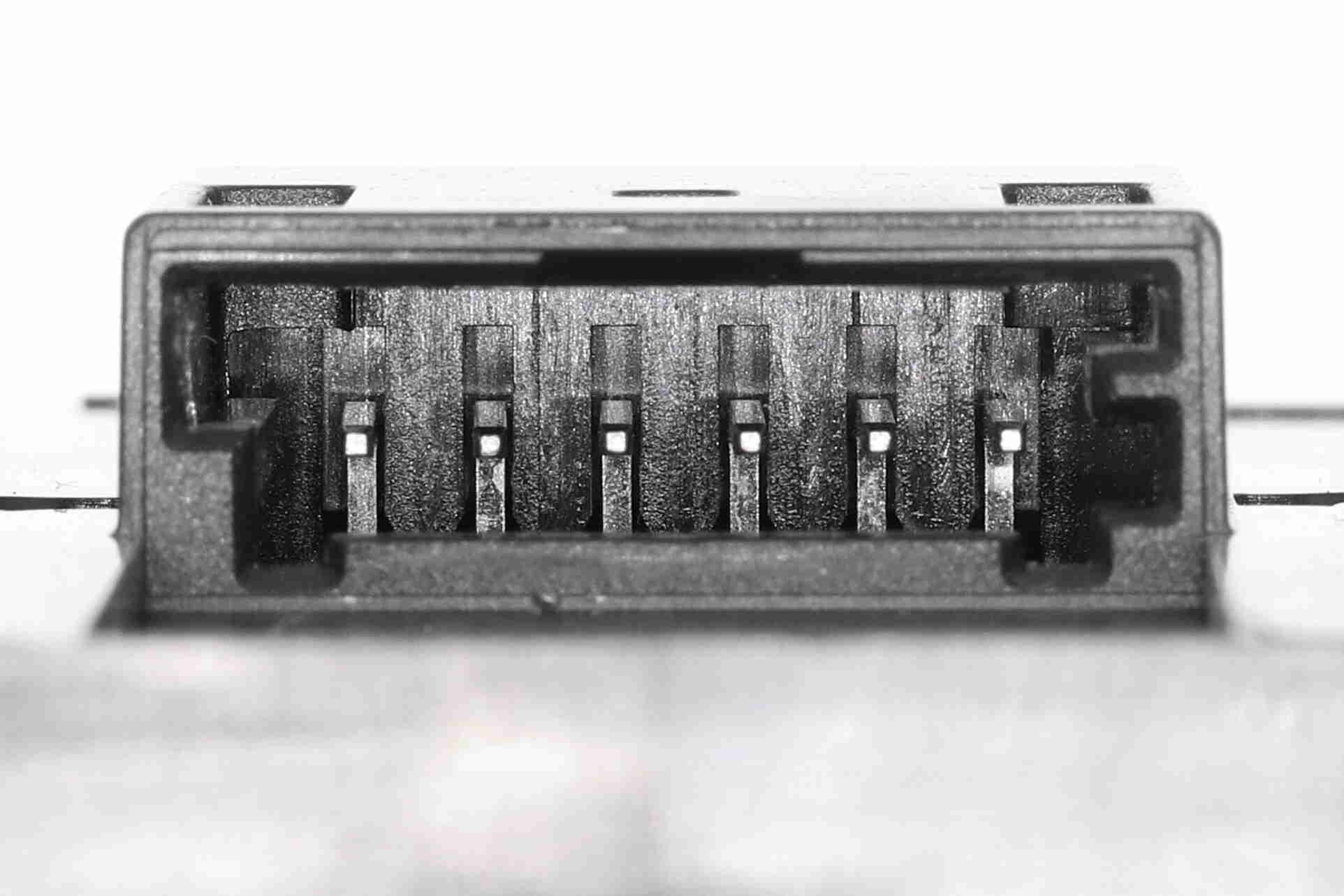 TESLA Model 3 5YJ3 & Model Y 5YJY Switch, window regulator - V58-73-0020 VEMO