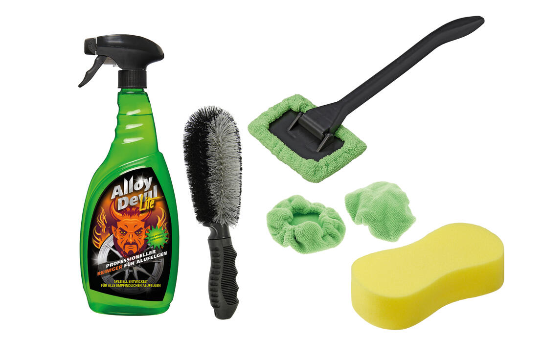 Vaico Accessory Kit With Windscreen Cleaner - 7380100400